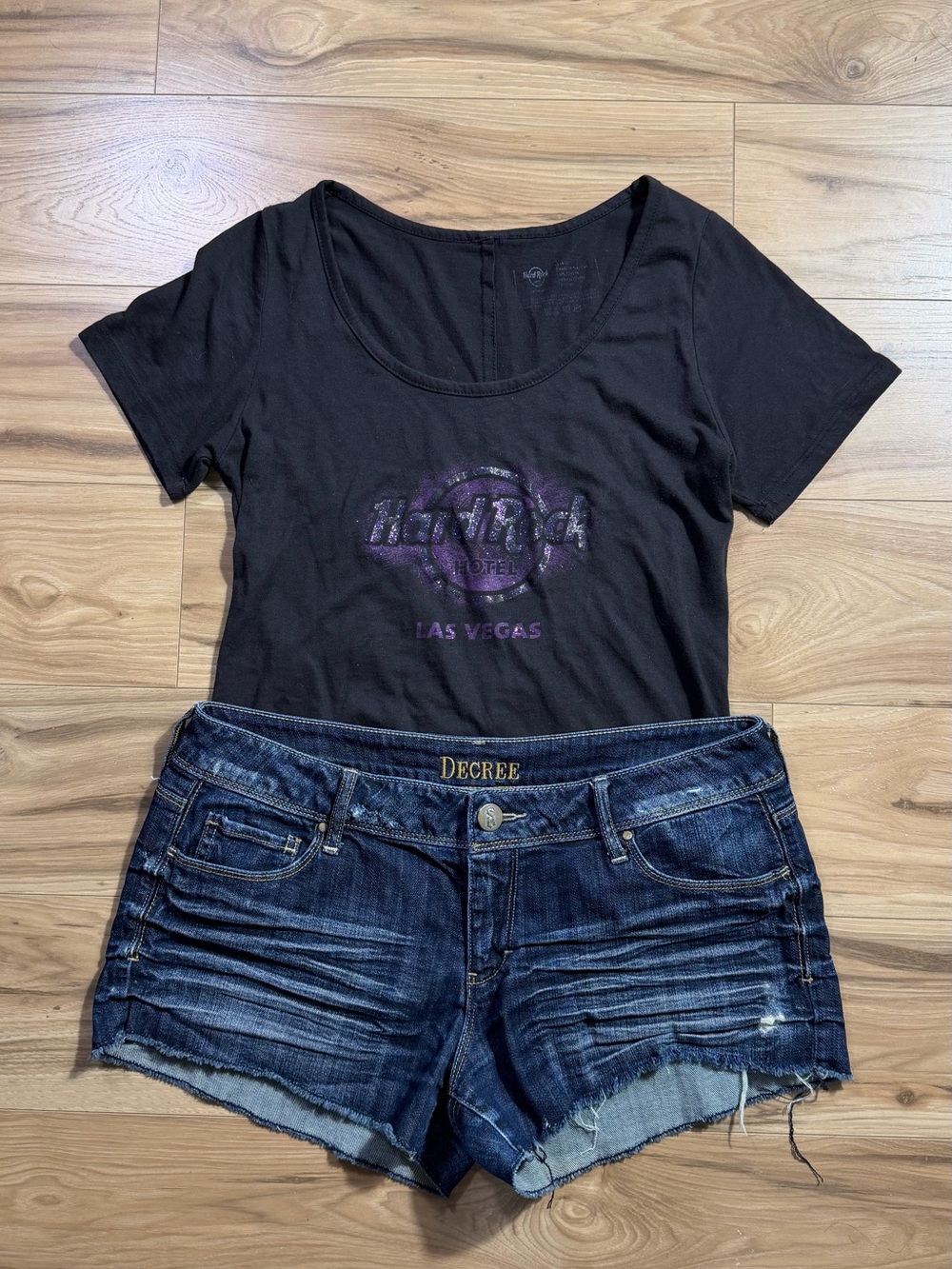 Decree Micro shorts & Hard Rock Cafe
- Women's